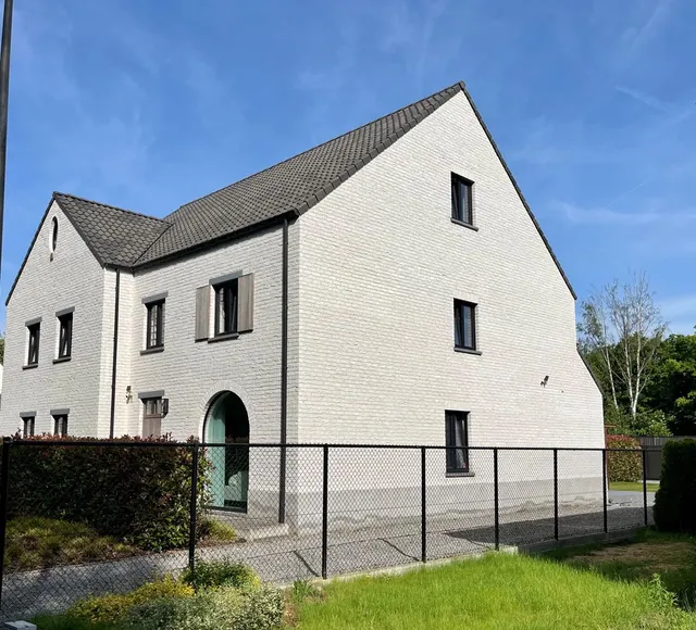 Huis à vendre à Neeroeteren – 1/10