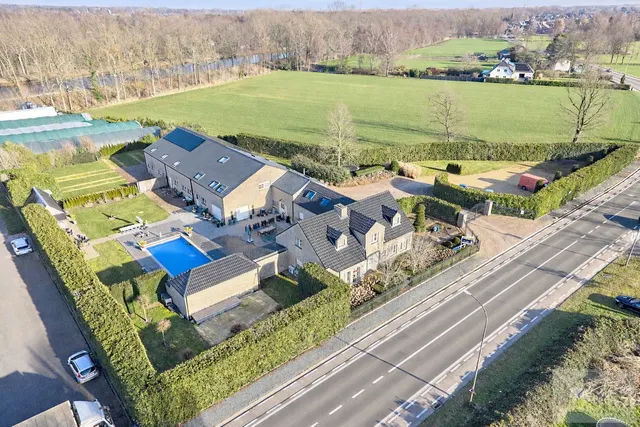 Villa à vendre à Neerpelt – 1/10
