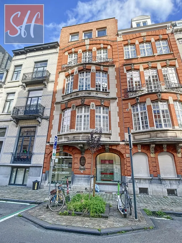 Appartement te koop in Etterbeek – 1/9