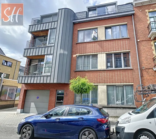 Appartement te huur in Woluwe-Saint-Lambert – 1/8
