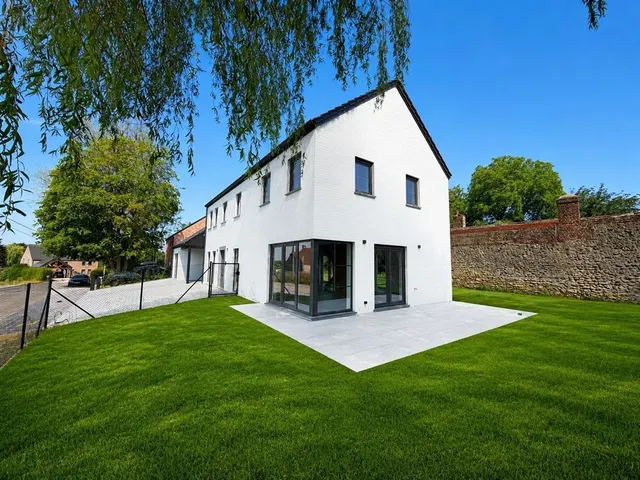 Huis te koop in Dion-Valmont – 1/10
