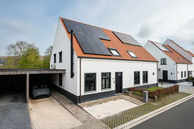 Huis te koop in Moerkerke – 1/10