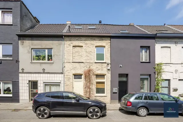Maison à louer à Sint-amandsberg – 1/10