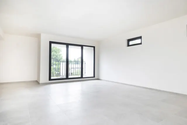 Appartement te koop in Evere – 1/10
