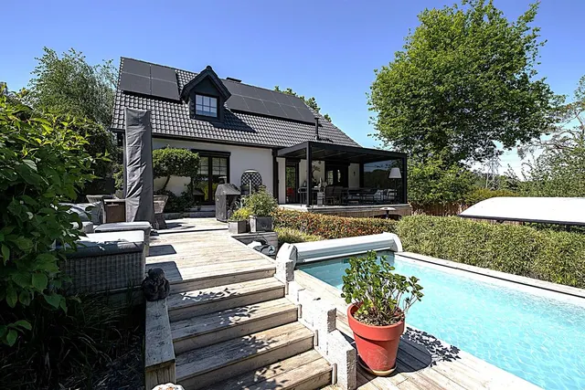 Villa for sale in Ivoz-Ramet – 1/10