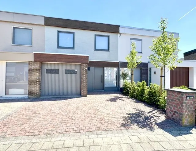 Huis te koop in Waregem – 1/10