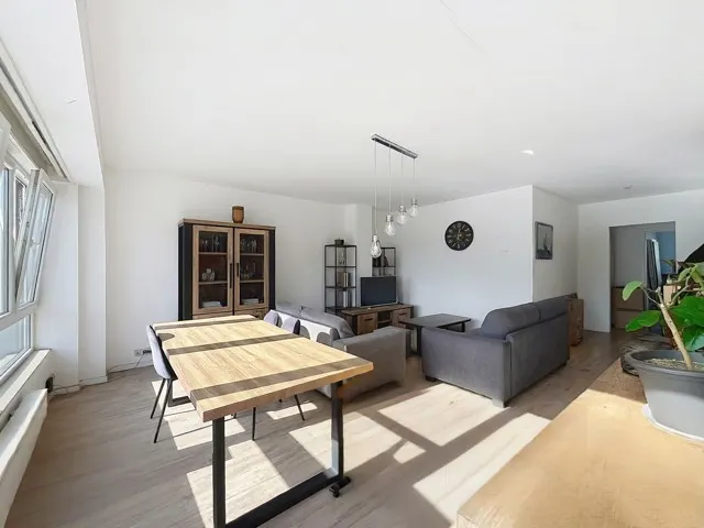Appartement te koop in Charleroi – 1/10