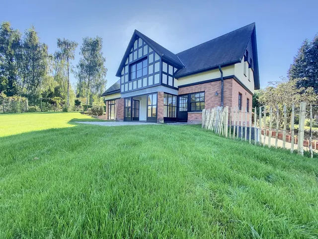 Maison à louer à La Hulpe – 1/10