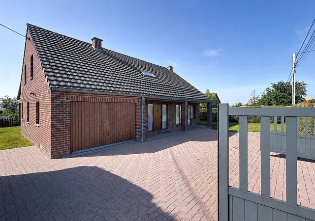 Maison à vendre à Feschaux – 1/10