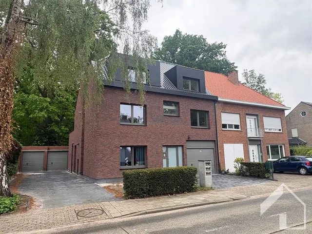 Appartement te huur in Kapellen – 1/10