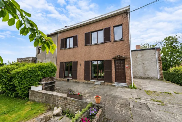 Maison à vendre à Saint-Nicolas – 1/10