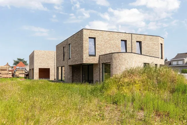 Huis te koop in Kalmthout – 1/10