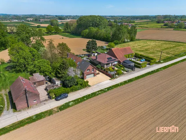 Maison à vendre à Bever – 1/10
