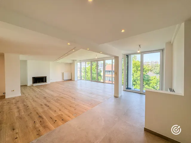 Appartement te koop in Uccle – 1/10