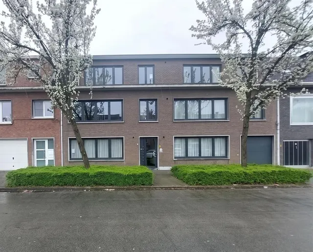 Appartement te huur in Brasschaat – 1/9