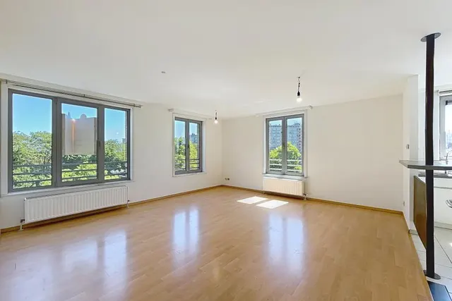 Appartement te koop in Molenbeek-Saint-Jean – 1/10