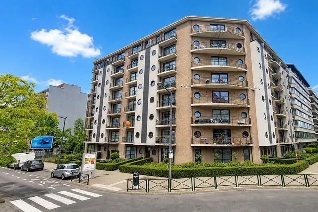 Appartement te koop in Koekelberg – 1/10