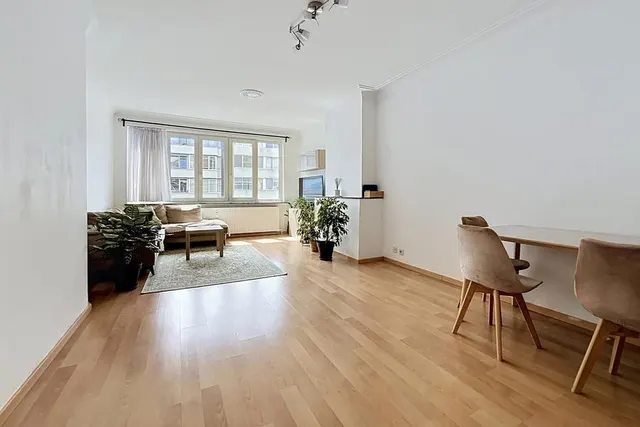 Appartement te koop in Molenbeek-Saint-Jean – 1/8