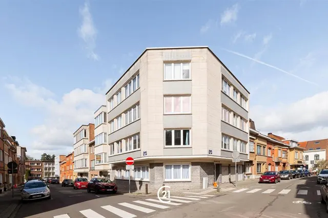 Appartement te koop in Sint-Agatha-Berchem – 1/4