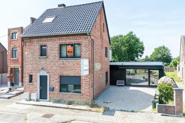 Maison à vendre à Tertre – 1/4