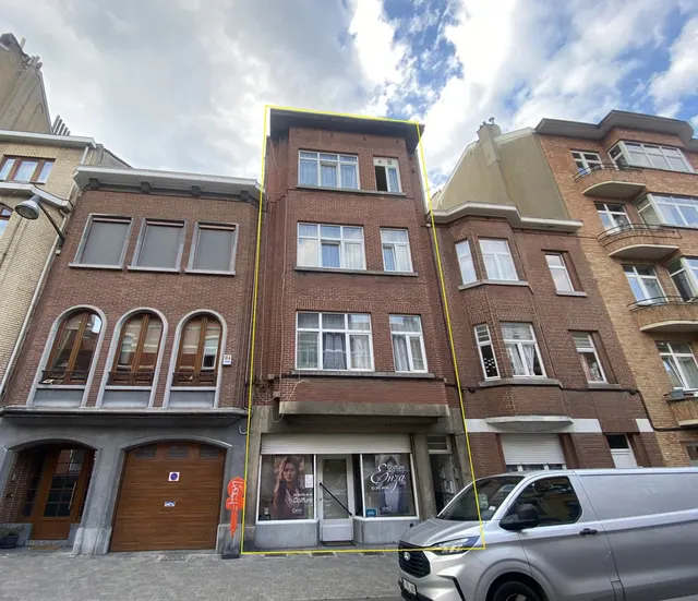 Huis te koop in Schaerbeek – 1/10