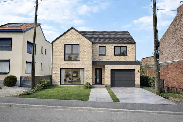 Huis te koop in Charleroi Goutroux – 1/4