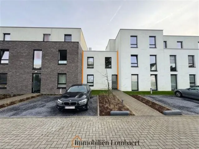 Appartement te koop in Roeselare – 1/10
