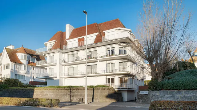 Appartement te koop in Het Zoute – 1/10