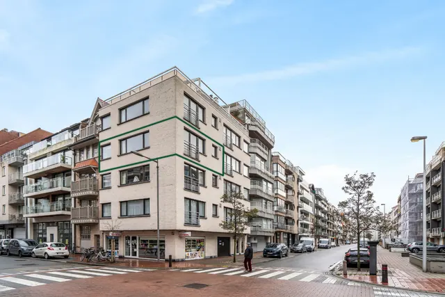 Appartement te koop in Knokke – 1/10