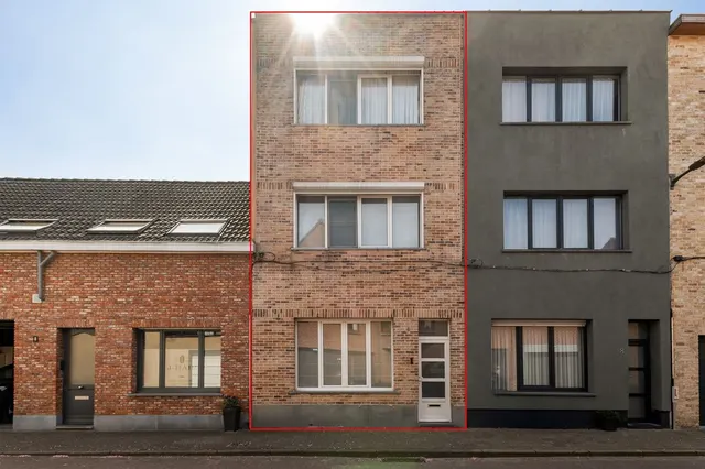 Huis te koop in Merksem – 1/10