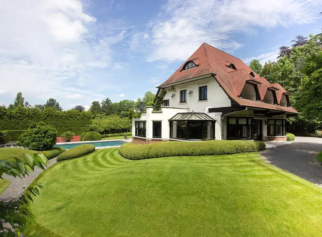 Huis te koop in Rhode-Saint-Genese – 1/10