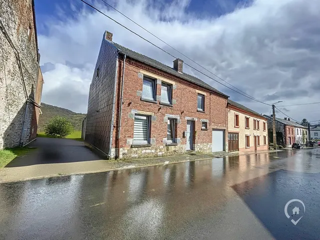 Huis te koop in Hastière – 1/5