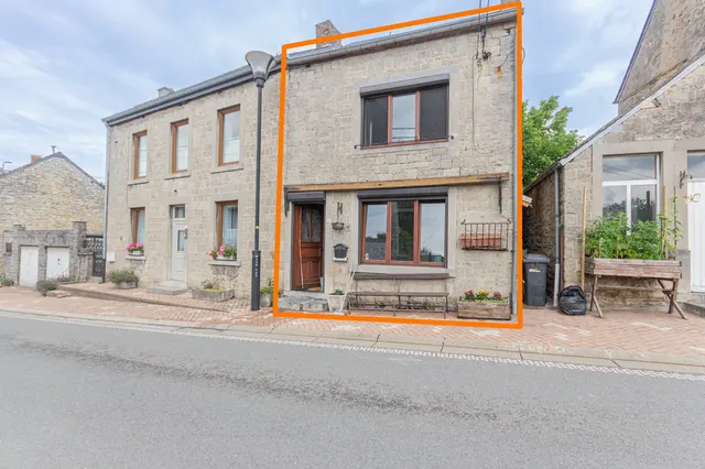 Huis te koop in Nismes – 1/5