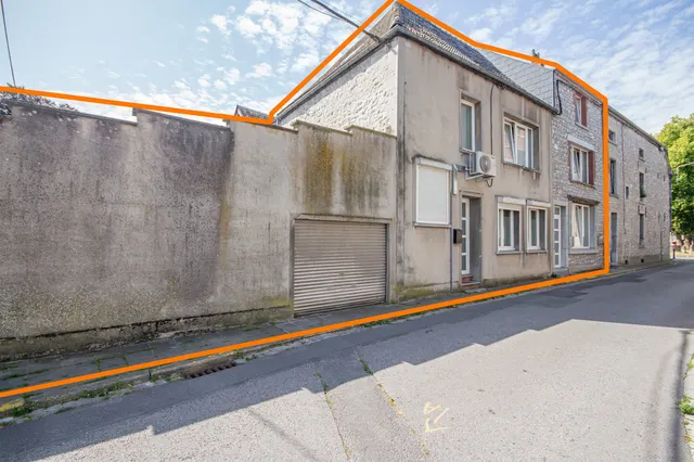 Maison à vendre à Mariembourg – 1/5