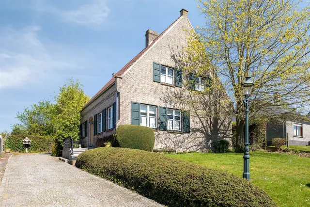 Villa à vendre à Meerbeke – 1/10