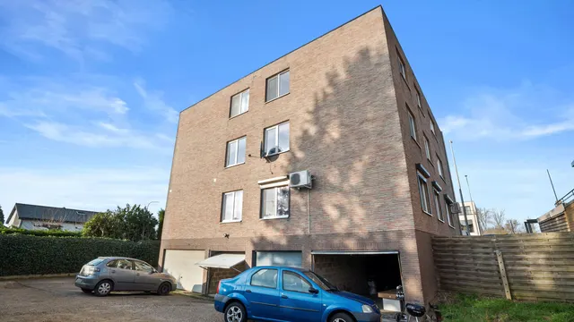 Appartement te koop in Maasmechelen – 1/10