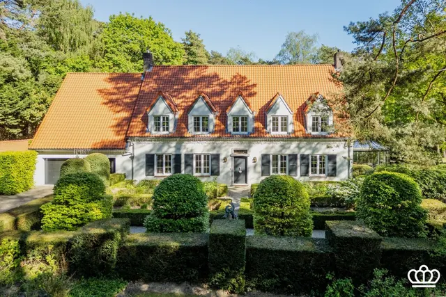 Villa te koop in Kapellen – 1/10
