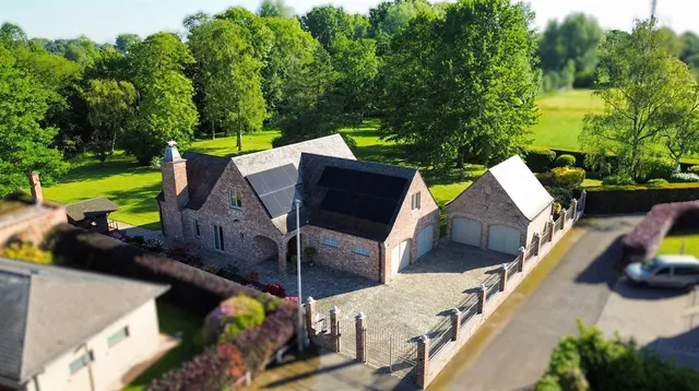 Villa à vendre à Aalst – 1/10