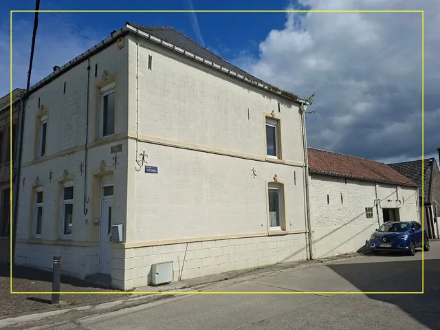 Huis te koop in Frasnes-Lez-Buissenal – 1/10