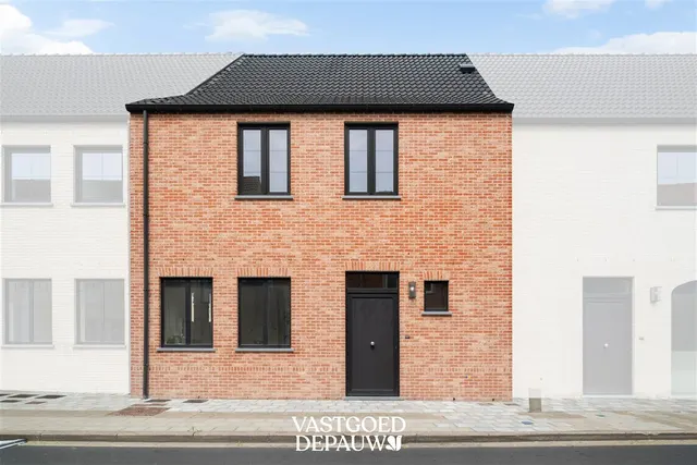 Huis te koop in Aartrijke – 1/10