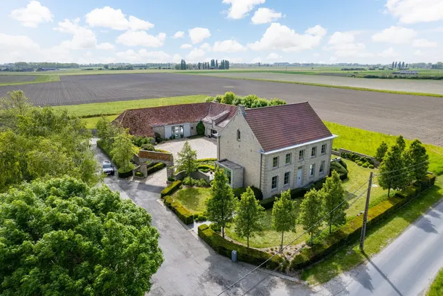 Villa te koop in Eggewaartskapelle – 1/10
