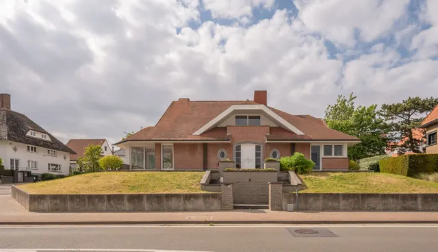 Villa à vendre à Knokke – 1/10
