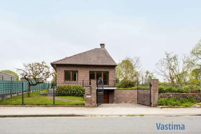 Huis te koop in Nieuwerkerken – 1/10